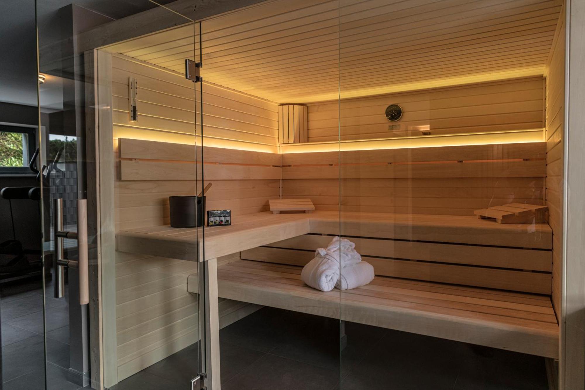 Wellness House Oase Spa Mit Whirlpool Timmendorfer Strand Eksteriør billede